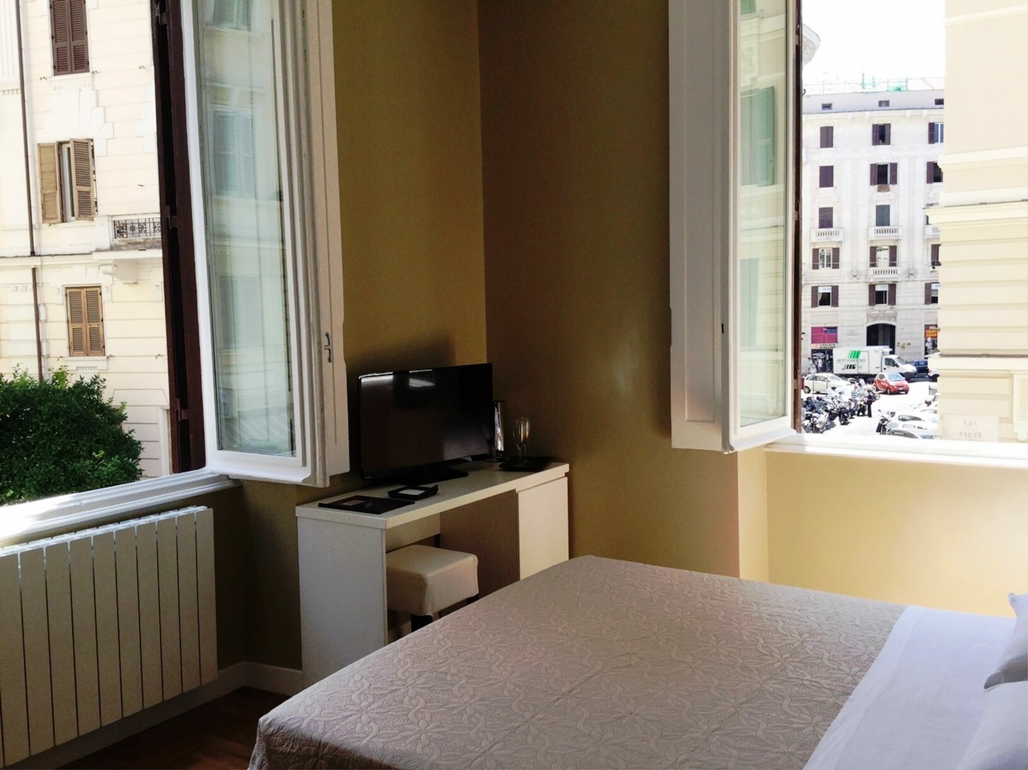 Dulcis Inn River Рим Экстерьер фото